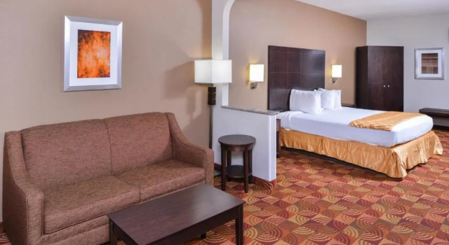 Люкс Americas Best Value Inn & Suites Bastrop
