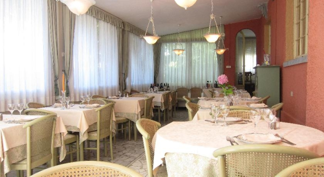 Hotel Poseidon, Забронировать Отель Отели Версилия 3 звезды, 3*