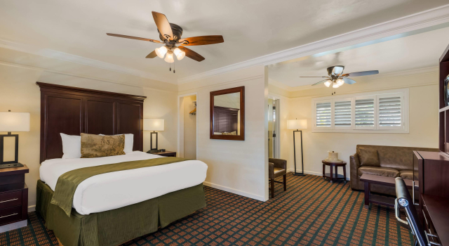 Двухместный люкс Clarion Collection Carmel Oaks Inn