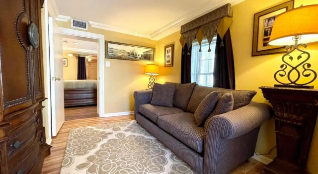 Вилла Atlantis Inn Luxury Bed and Breakfast