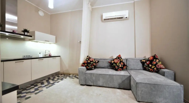Апартаменты Quiet Old Town Apartment with Elevator Access