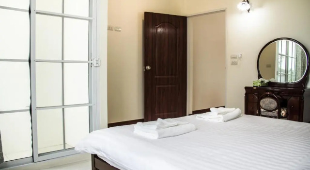 Plern Pitch Residence