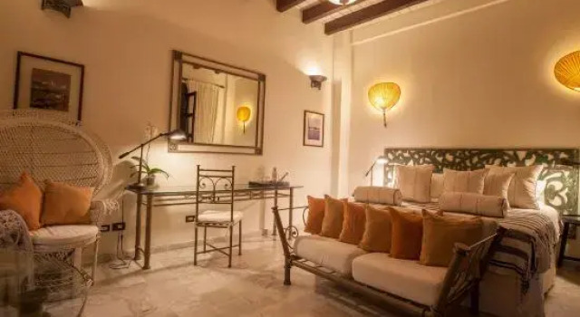 Люкс с балконом и с видом на бассейн Casa de Alba Hotel Boutique