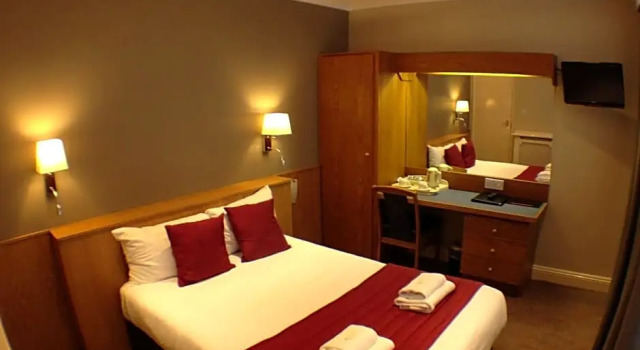 Двухместный номер Standard Columbus Hotel