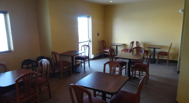 Quality Inn & Suites Pinedale, Забронировать Отель Пайндейл Вайоминг