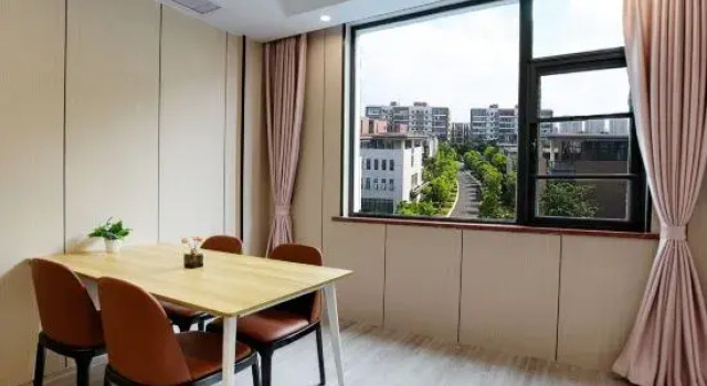 Люкс Business bainuojumuyingyuanjiudian