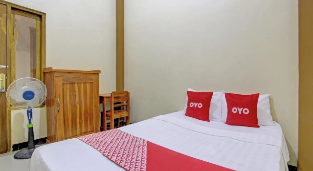 Camera Economy OYO Life 92812 Galih Kostel 2 Syariah