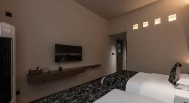 Люкс Deluxe Yun She Designer Minimalist Family Vacation Homestay (Border Town Tea Cave Scenic Area Branch)