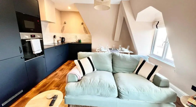 Redland Suites - Apartment 7