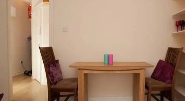 Beautiful 1 Bed in the Heart of the West End, Забронировать Отель Вестминстер Лондон, рядом с Оксфорд Циркус