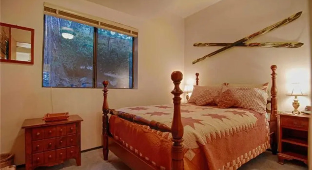 Stunning Lake Views From Cozy Cabin! #105, Book Feriehus Brockway Nevada