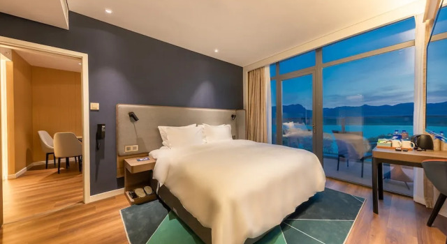 Двухместный люкс Holiday Inn Express Yichang Riverside by IHG