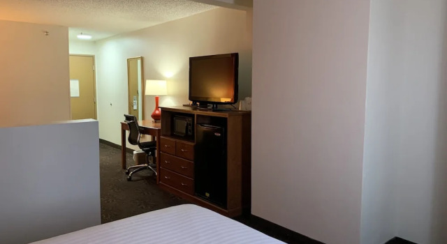 Двухместный студия-люкс Ramada by Wyndham Santa Fe