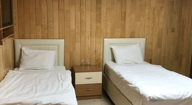 Четырёхместный номер Standard c 1 комнатой с балконом и с видом на озеро Inci Otel