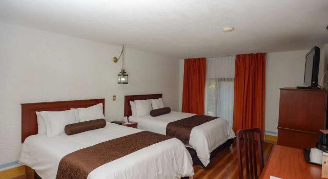 Howard Johnson Calle Real Morelia, Rezerwuj Hotel Morelia Michoacan