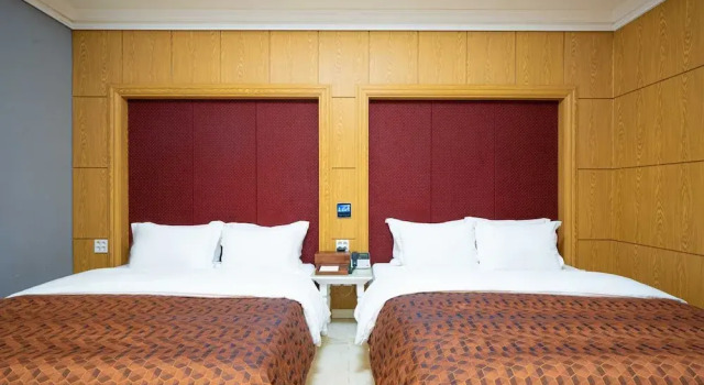 Номер Royal Hotel Core