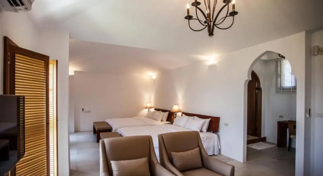 Camera quadrupla Standard con vista mare Oasis Hotel