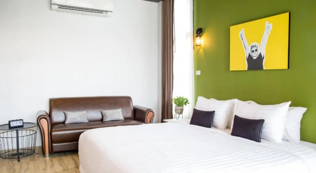 Полулюкс с балконом The Rodman Hotel