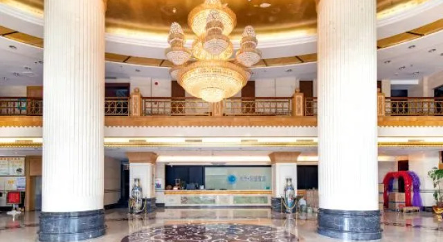 Xinjiang Hotel Heyuan, Boek Hotel Hotels in Guangdong met parkeren, Parkeren