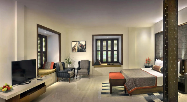 Клубный люкс с видом на город The Lalit Great Eastern Kolkata