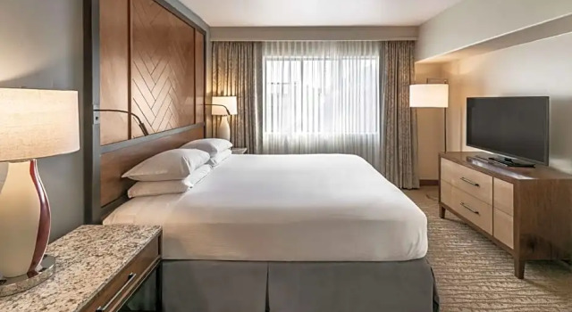 Двухместный номер Standard с видом на поле для гольфа Hilton Sedona Resort at Bell Rock