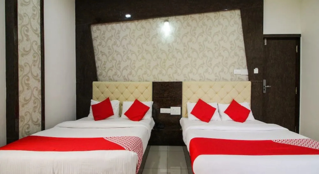 OYO 15136 Nisarga Lodge