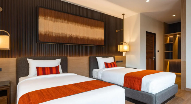 Bansaithong Beach Resort
