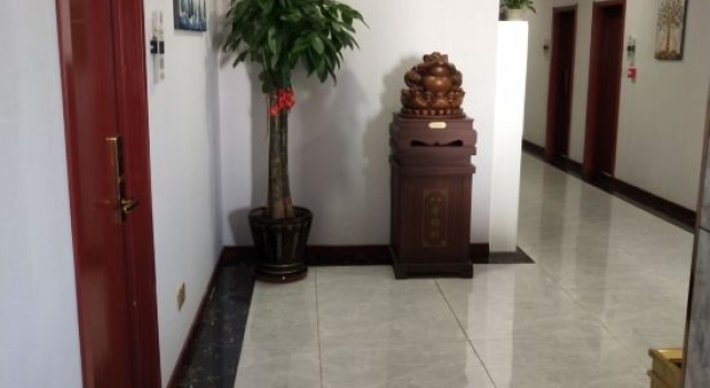 Qingdao Yuhao Express Hotel, Prenota Hotel Hotel a Shandong con parcheggio, Parcheggio