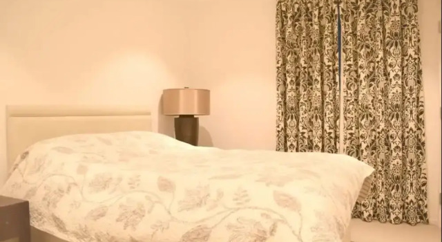 Modern 3 Bedroom Top Floor Apartment