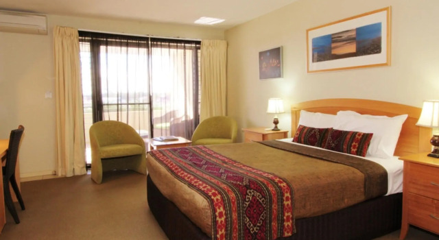 Апартаменты с 2 комнатами Riverside Apartments & Hotel