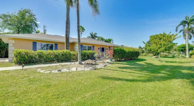 Коттедж 8 Mi to Fort Myers Beach: Poolside Paradise!