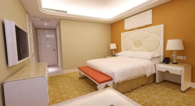 Двухместный номер Superior Ramada by Wyndham Sihanoukville Xinhaohui Palace