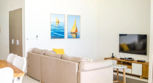 Summer Breeze - Beachfront - 3 Bedrooms Suite, Rezervovat Apartmán Hotely v Asturie s parkováním, Parkování