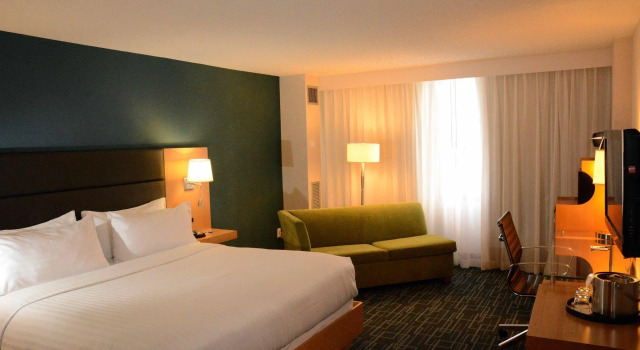 Номер Standard Holiday Inn Express Stamford