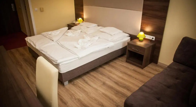 Двухместный номер Standard Jade Hotel-Ezüsthíd Hotel