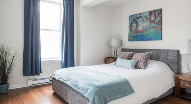 MTLVacationRentals - Suite Mont-Royal - 3 queen beds, 1,5 Ba, Réserver Hôtel Mont-Royal Québec