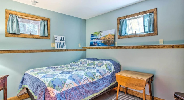Коттедж Pet-friendly Gilford Home: 3 Mi to Gunstock & Lake