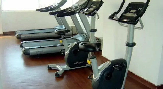 Stopovers Serviced Apartments - Hebbal, Boek Appartement Hotels in Bangalore met zwembad, Zwembad