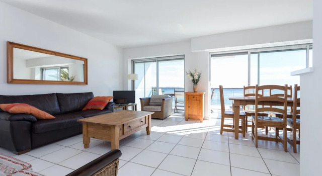 Апартаменты Bright two Bedroomed Apartment on the Beach in Cannes With Huge Terrace With Fabulous sea Views - 2001