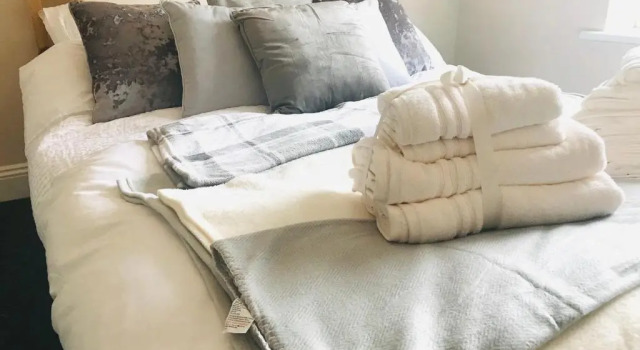 Aston Henry James Courtlands Cosy apartment close to Maidenhead train station