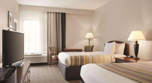 Четырёхместный люкс Country Inn & Suites by Radisson, Bryant Little Rock , AR
