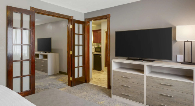 Best Western Plus Weston Inn, Reserva ahora Hotel Hoteles en Logan con aparcamiento, Aparcamiento