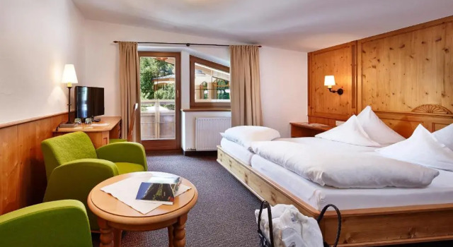 Hotel Berghof Crystal Spa & Sports, Забронировать Курортный отель СПА-отели Тироля, SPA-услуги
