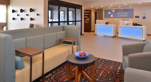 Holiday Inn Express Hotel & Suites Lonoke I-40, Boek Hotel Hotels in Missouri met zwembad, Zwembad