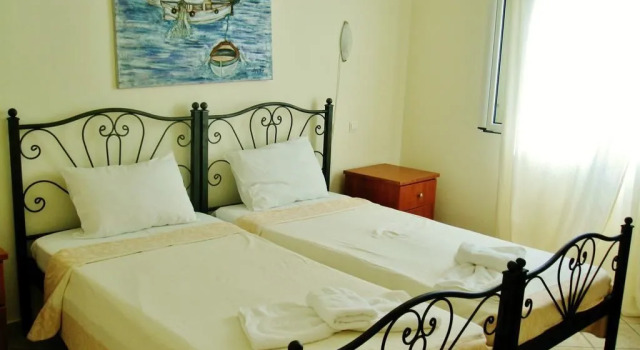 Prapas Apartments, Prenota Appartamento Hotel a Kythera con piscina, Piscina