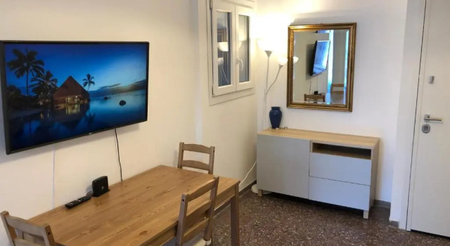 Metaxourgio spacious two bedroom apartment