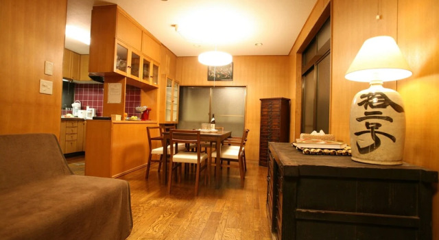 The Nest Ikebukuro House, Забронировать Дом для отпуска Виллы Токио, рядом с Theater Green, Вилла