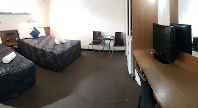 Двухместный номер Standard c 1 комнатой Miners Lodge Motor Inn