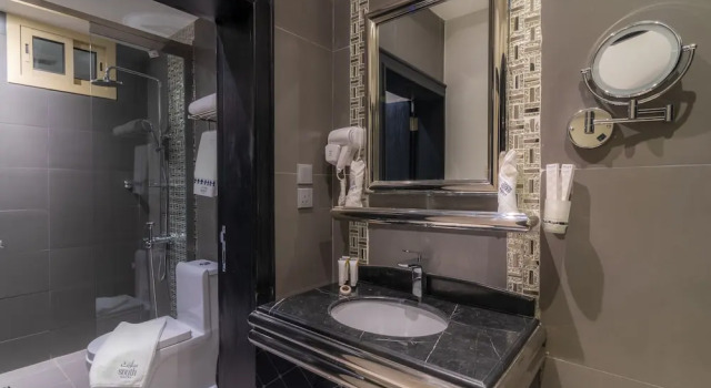 Люкс Deluxe South Hotel Suites