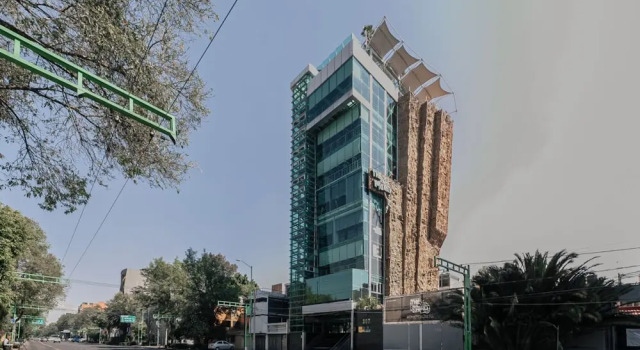 Апартаменты The Skyline Loft Modern Comfort With Stunning City Views